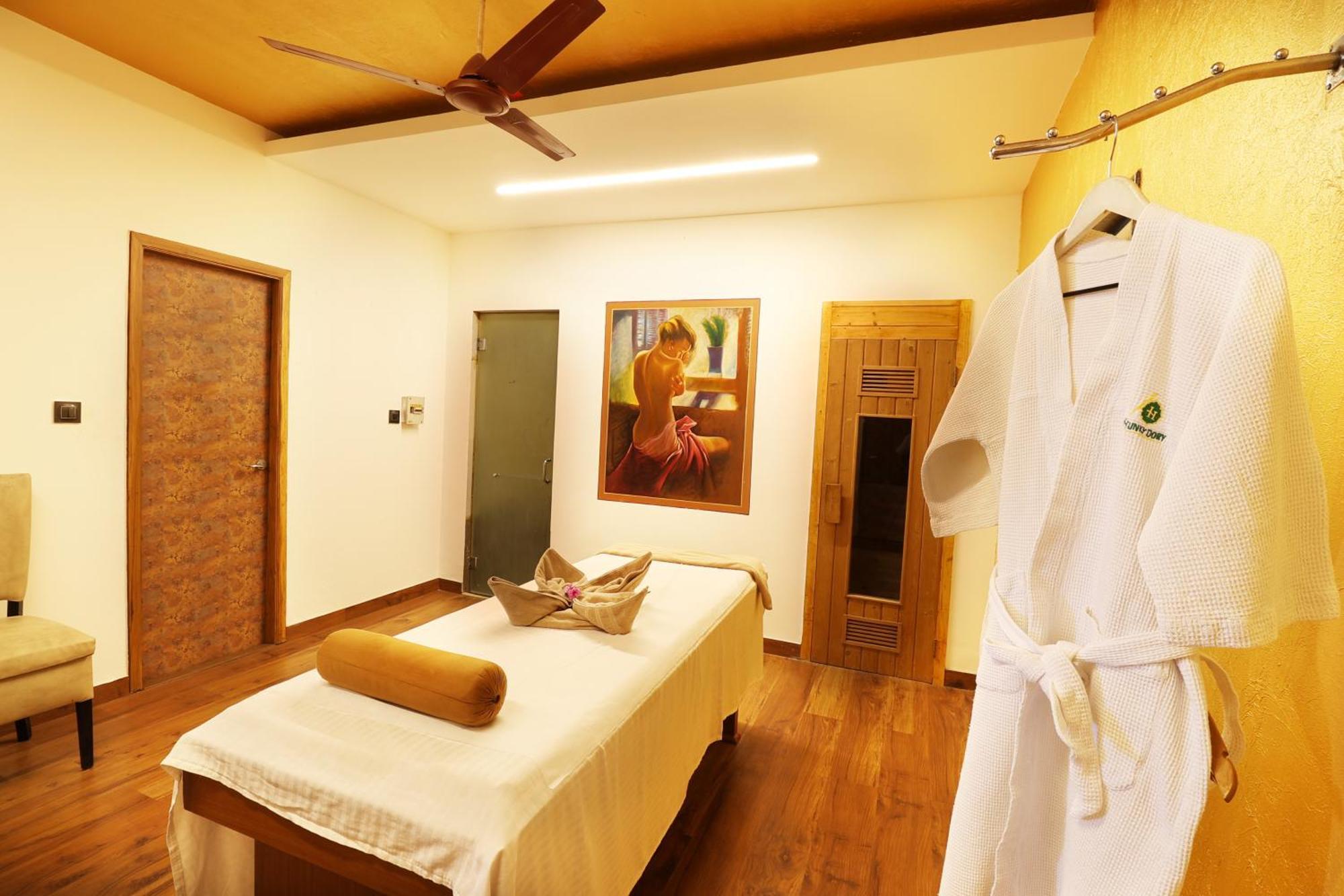 Hunky Dory Resort And Spa Dhar Khurd Esterno foto